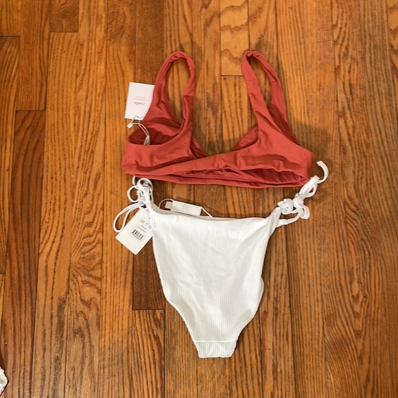 Andie Bikini Set Delray Top String Bottom Ribbed size M NWT Swimsuit - Picture 3 of 9